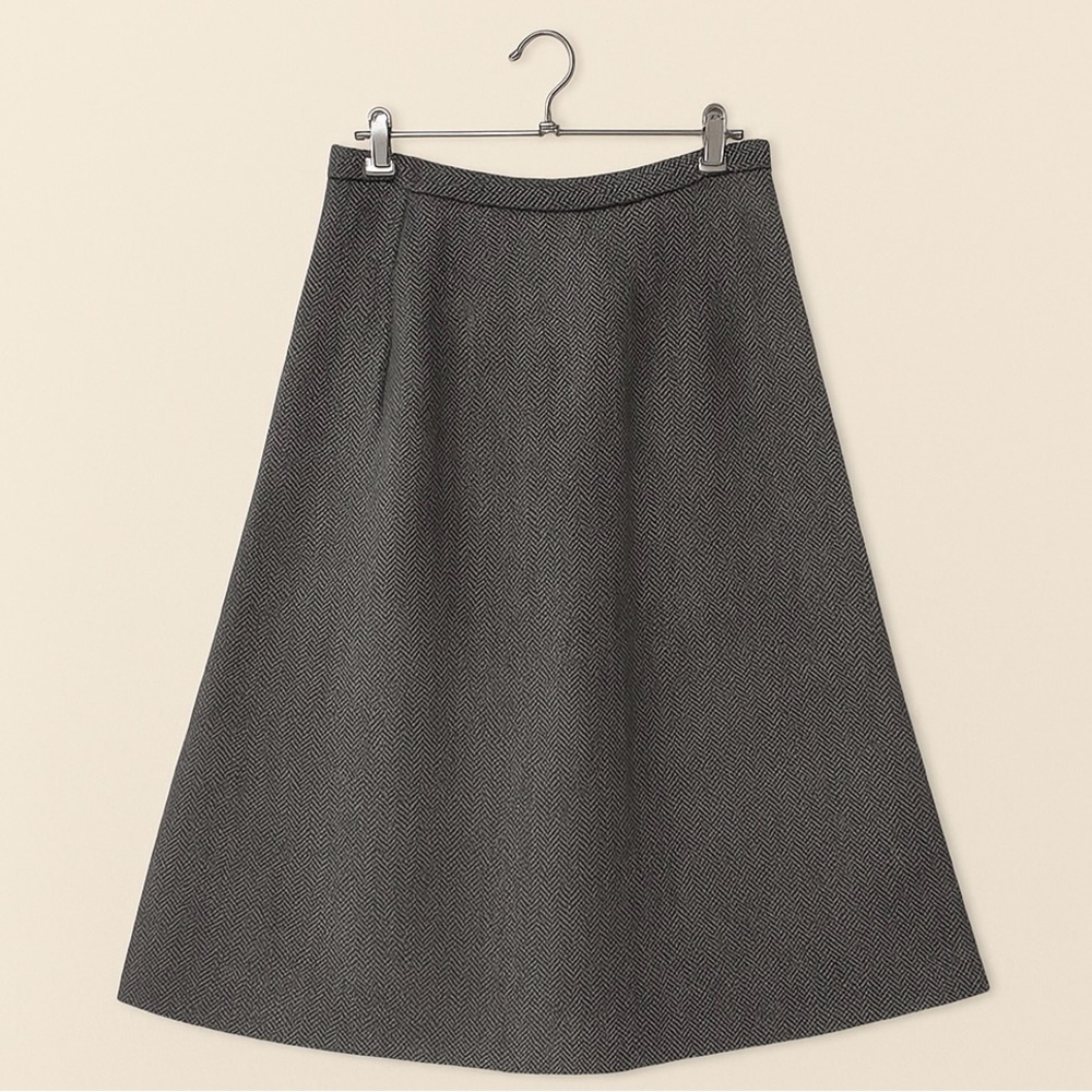 Elegant Gray A-Line Skirt